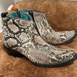 Real Snakeskin cowboy booties.